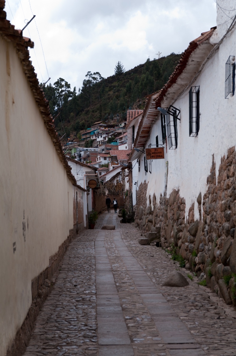Caminando En Calle Pocito
