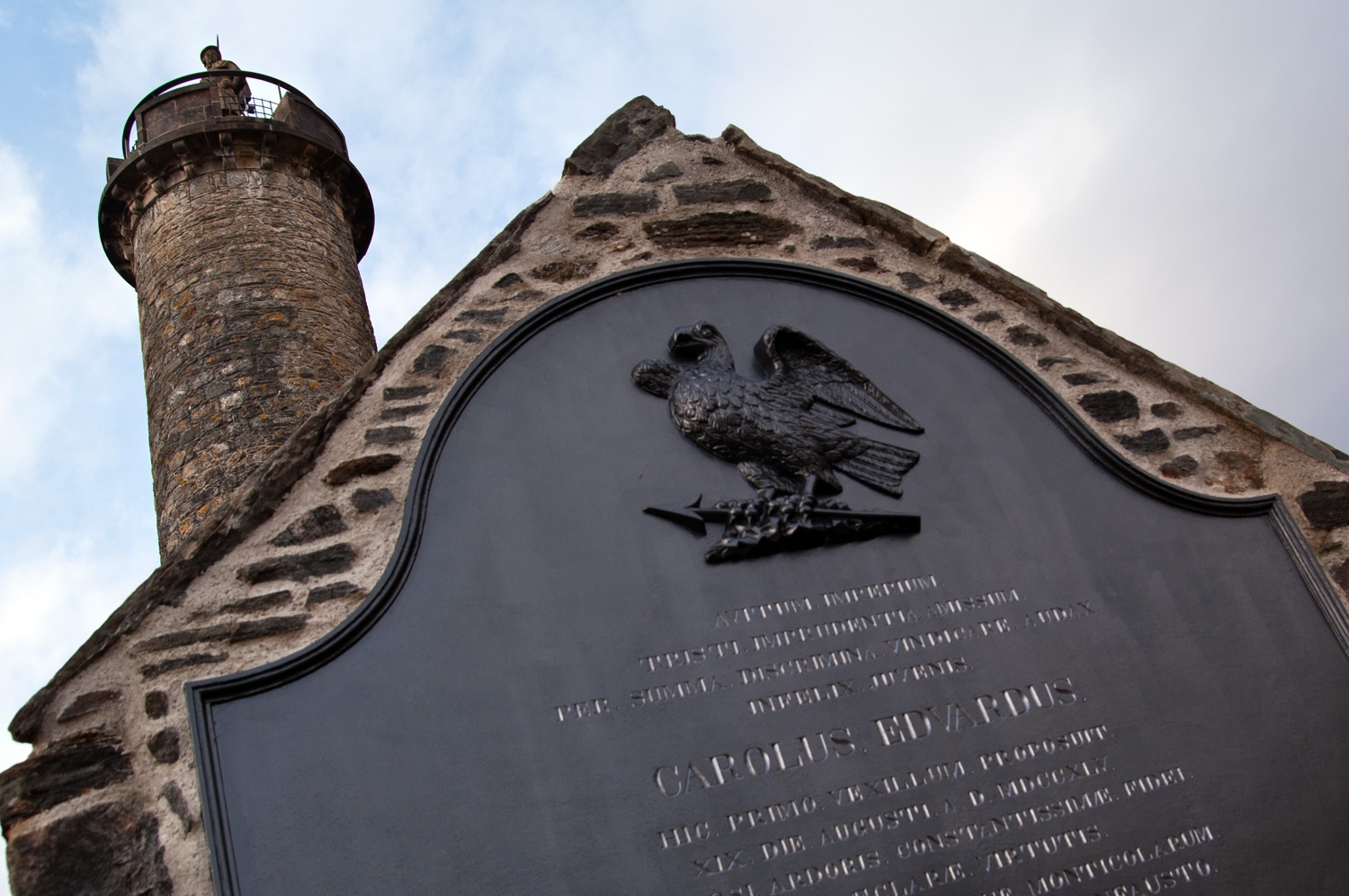 Carolus Edvardus, A Monument